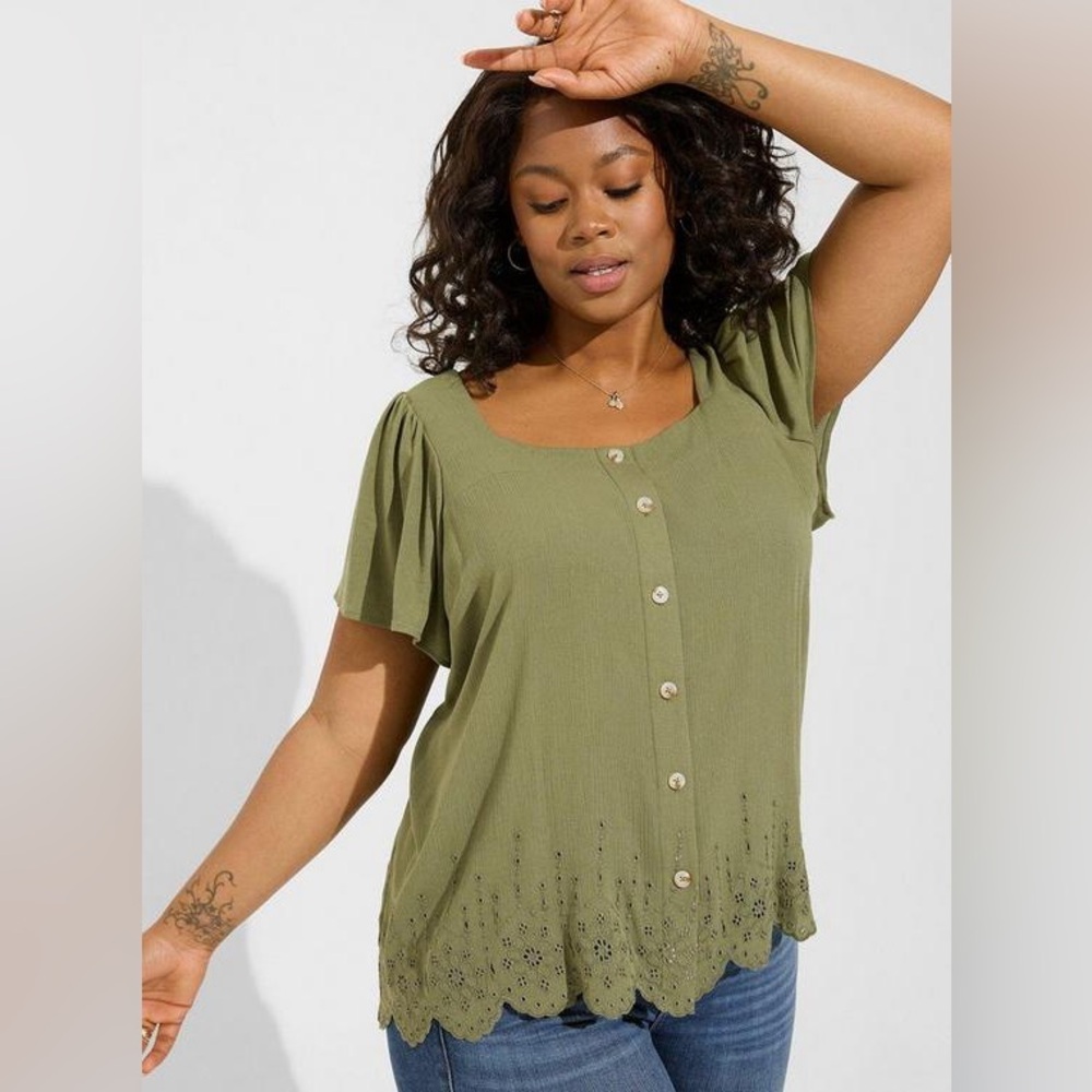 NWT Torrid Washable Gauze Square Neck Eyelet Top